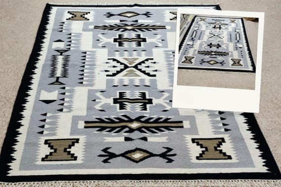 Southwestern Boho Area Rug: Woven Geometric Tribal Pattern