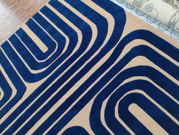 Navy Blue Geometric Area Rug: Modern Mid-Century Floor Decor