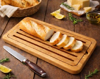 Oak Bread Cutting Board with Crumb Tray – Slicer with Removable Grid