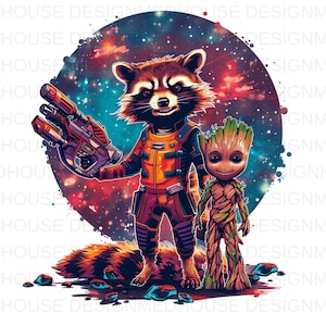 Może przedstawiać: Cyfrowa ilustracja Rocketa Raccoona z bronią i Groota na tle kosmicznym. Rocket ma na sobie pomarańczowo-czarny strój. Groot, drewniana postać, stoi obok. Obraz jest oprawiony w okrąg.
