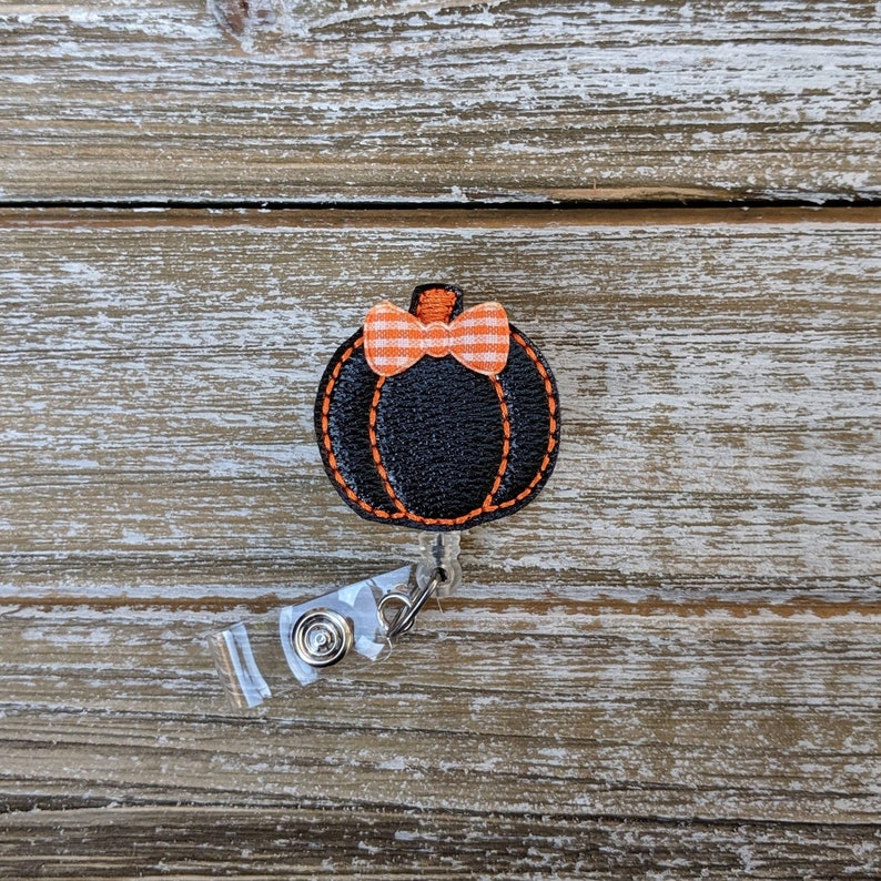 Badge Reel Badge Reel Halloween RN Badge Reel Fall NICU Pumpkin Badge Reel Badge Reel Cute Badge Reel Nurse Thanksgiving Badge Clip