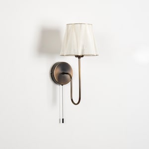 Boerderij wandkandelaar met geplooide lampenkap, moderne wandverlichting slaapkamer, wandkandelaar uit het midden van de eeuw, plug-in wandlamp verouderd messing