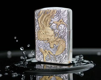 Zapalniczka Zippo Lucky Dragon | Luksusowy, posrebrzany wzór zbroi z ręcznie rzeźbionymi złotymi detalami – prezent dla mężczyzn z okazji dobrobytu i fortuny