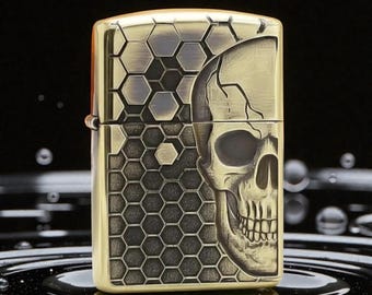 Zapalniczka Zippo z sześciokątnym wzorem czaszki – głęboko rzeźbiona, wykończenie w kolorze antycznego mosiądzu, styl vintage gotycki, wyjątkowy prezent dla motocyklisty