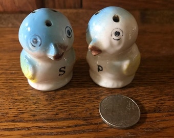 Liebling Vintage blaue Vögel Salz Pfefferstreuer Japan 1950 Retro VogelLiebhaber Mid Century Tischgeschirr Sammlervögel