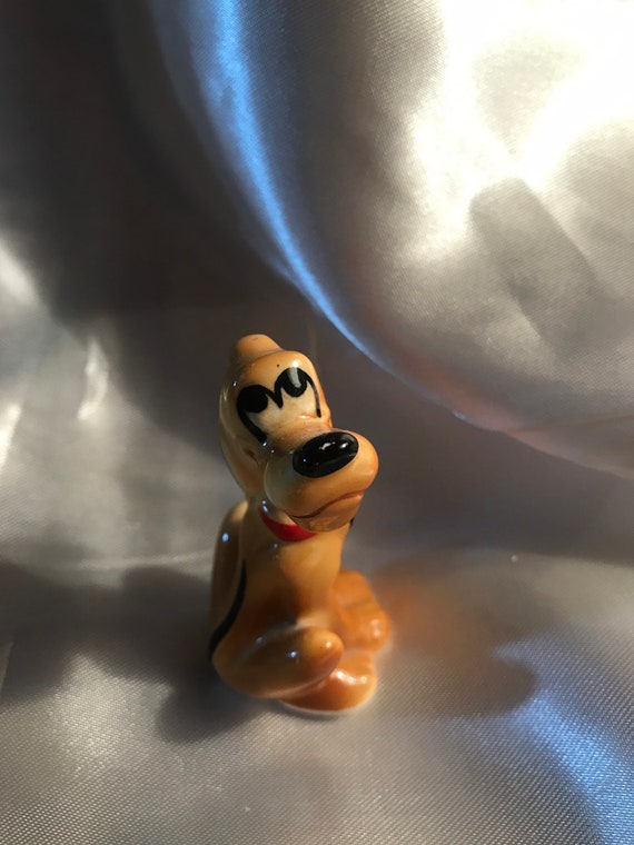 ディズニー置物　プルート Vintage Ceramic Pluto Walt Disney Disneyland 1977 Japan Small Chip