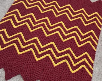Manta de regazo de crochet Chevron: manta de bebé granate y dorada