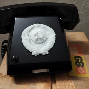 Teléfono soviético vintage KGB TA-68 con emblema de la URSS, teléfono retro coleccionable de la Guerra Fría, decoración para lofts, recuerdos de la era comunista.
