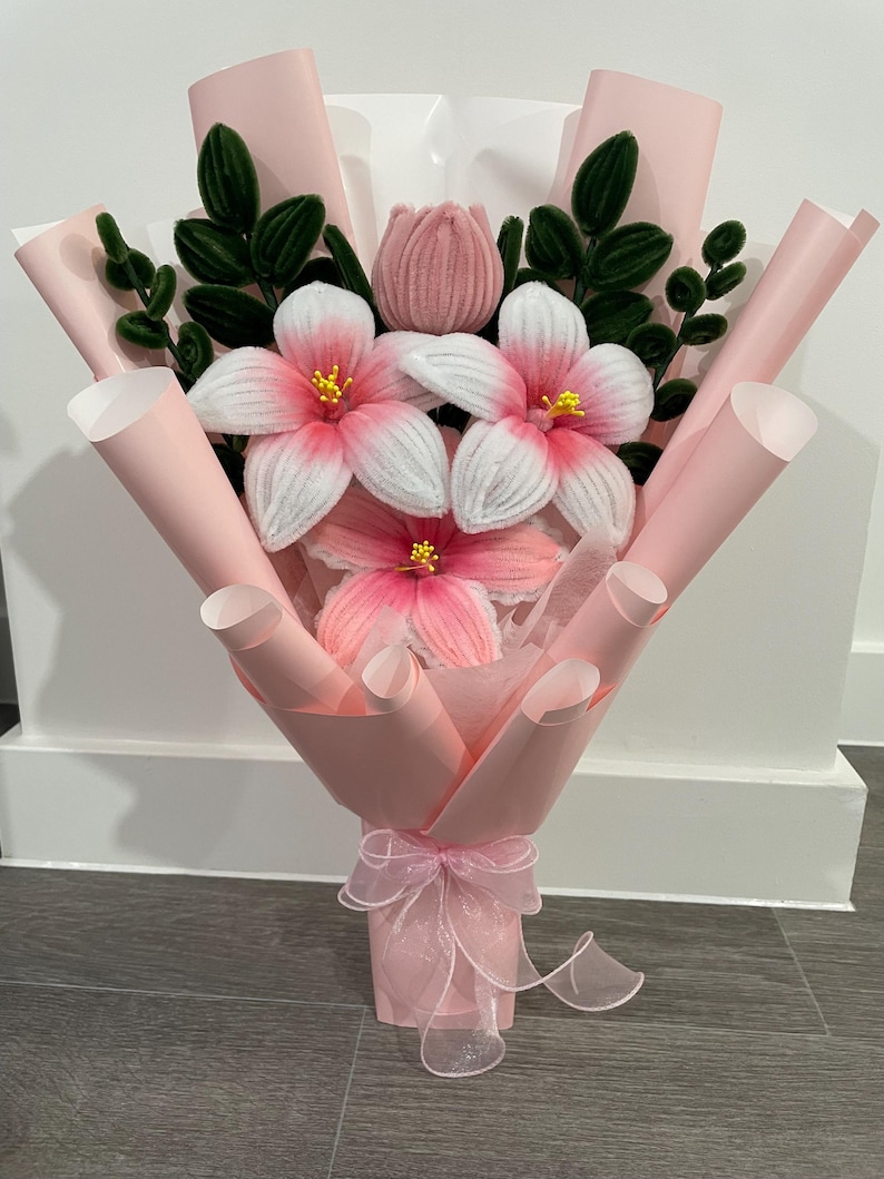 Pink Eternal Pipe cleaner Lily Bouquet image 2
