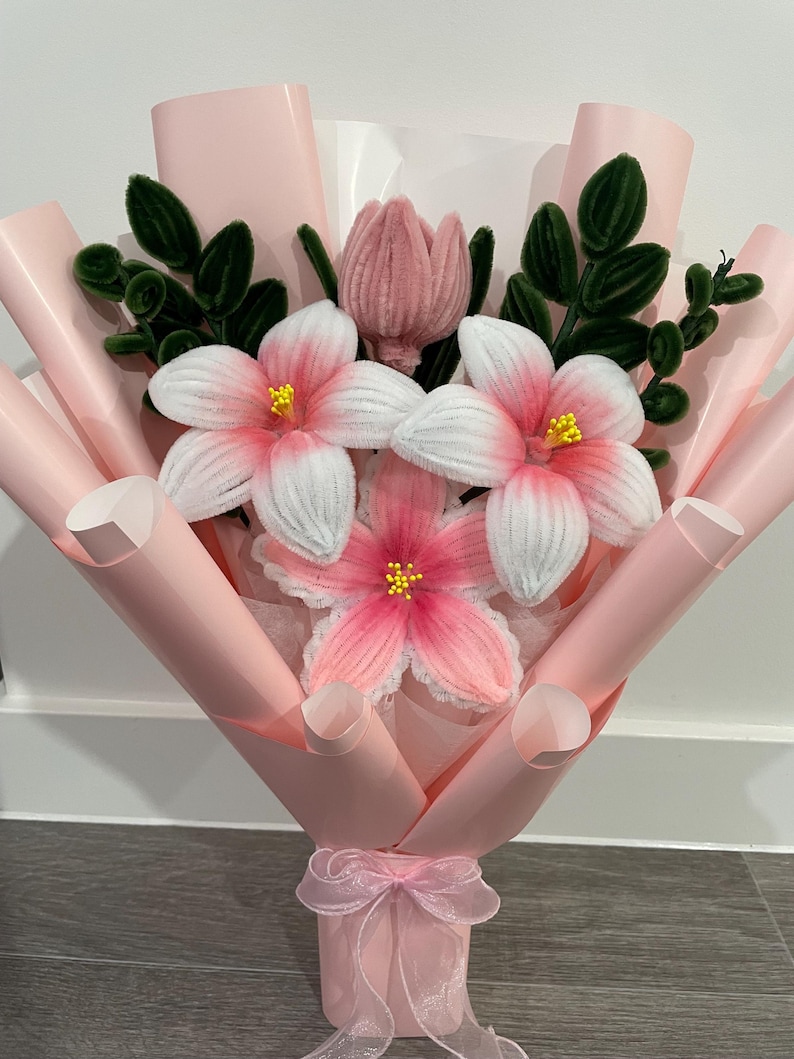 Pink Eternal Pipe cleaner Lily Bouquet image 3