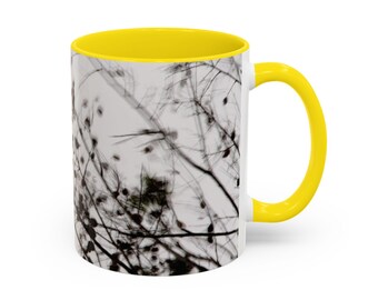 Taza minimalista con diseño de rama de árbol abstracto y naturaleza zen / Taza de café moderna y neutra