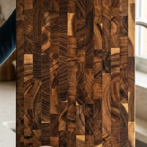 Tabla de cortar de nogal con veta final, superficie de corte de bloque de carnicero hecha a mano para cocinas de madera maciza