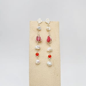 Orecchini pendenti fatti a mano in argento sterling 925 con rubino e perla d'acqua dolce, orecchini a goccia in corniola