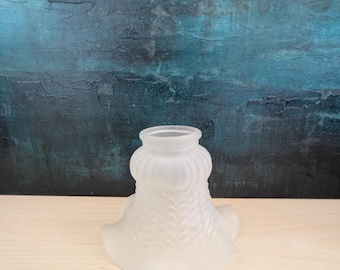 Vintage Milchglas geraffter Tulpen Lichtschirm - Deckenfan Globe.