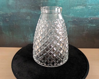 Vintage replacement Diamond Optic clear glass lampshade classic lighting accessory.