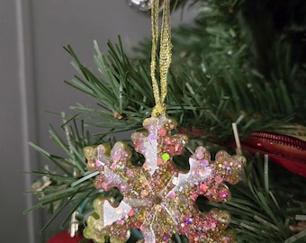 Handmade Glitter Resin Snowflake Ornament: Christmas Tree Decoration
