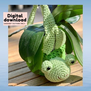 adorable, cute frog froggy plant holder crochet pattern, instant download, step by step PDF pattern in US terminology, baby nursery planter