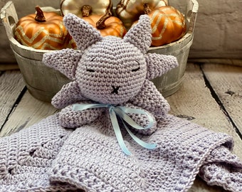Handmade crochet sleepy Axolotl lovey, soft cotton baby safe plushie, child security blanket, cuddle toy for children, Minecraft plushie