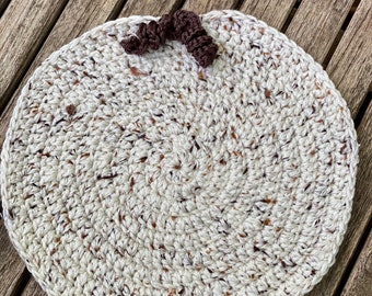 Large Rustic farmhouse handmade crochet pumpkin placemat, trivet decor pumpkin placemats, autumn table safe decoration, hostess fall gift