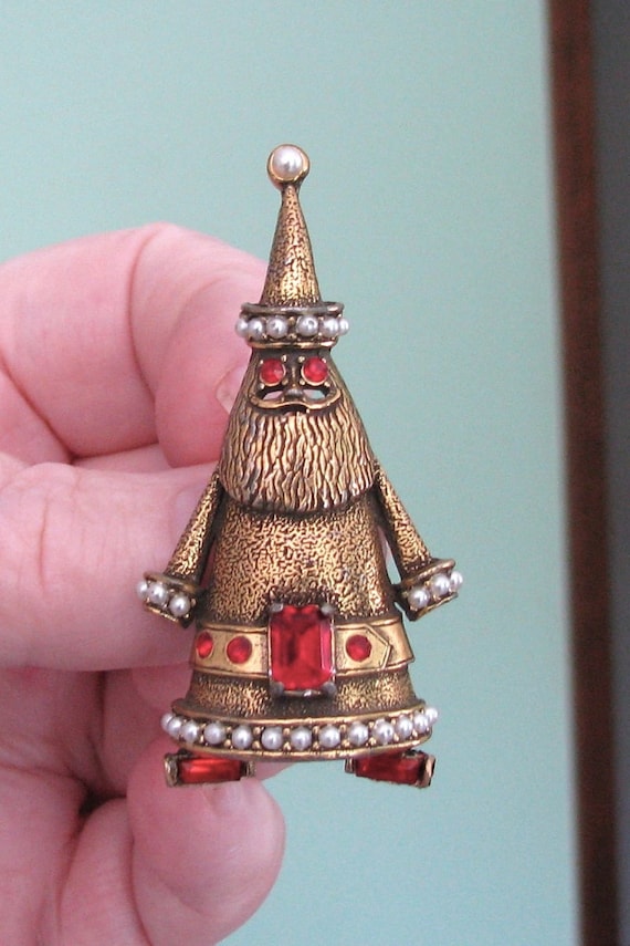 Hollycraft Vintage Santa Claus Christmas Pin