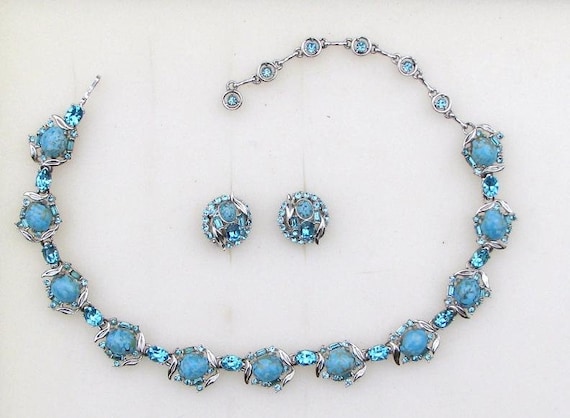 Hollycraft Turquoise & Rhinestone Necklace Earrin