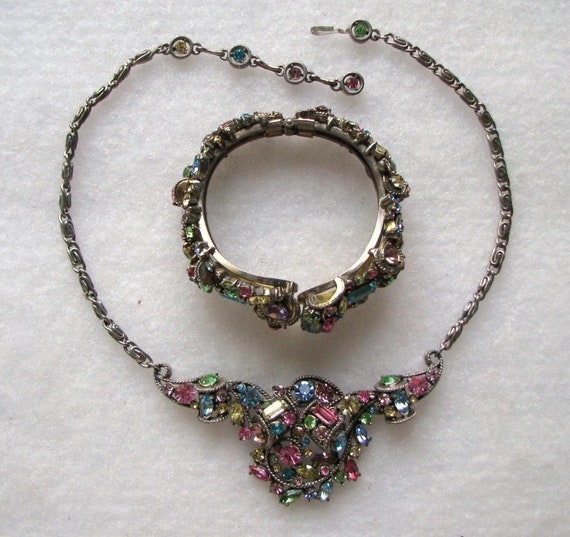 HOLLYCRAFT Necklace Light Sapphire Blue AB Rhinestones Heart Shaped Links 1957 Jewelry