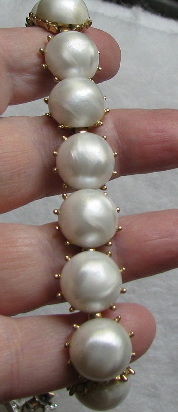 Trifari Large Simulated Pearl Cabochon Bracelet - image 2