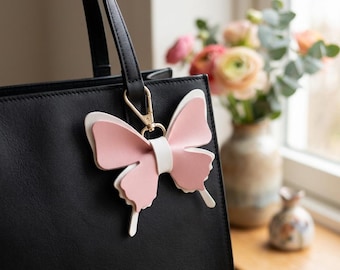 Handgemaakte lederen striksleutelhanger, tweekleurige strik portemonnee bedel, handtas decoratie, portemonnee bedel, tas accessoire, cadeau voor vrienden, cadeau idee bruidsmeisje