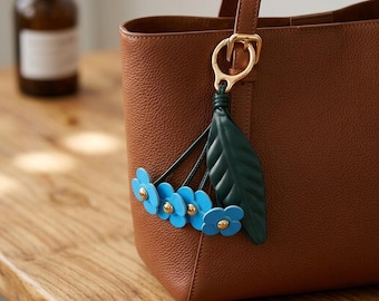Handgemaakte lederen tas bedel sleutelhanger, Tulp Magnolia Poppy Flower portemonnee accessoire, cadeau voor moeder, vriendin bruidsmeisje, vriend, verjaardag