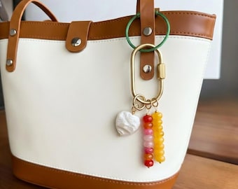Handgemaakte tashanger met kralen, portemonnee sleutelhanger gepersonaliseerd cadeau, tashanger sleutelhanger met glaskeramische kraal, gouden armaturen, cadeau voor haar, verjaardagscadeau