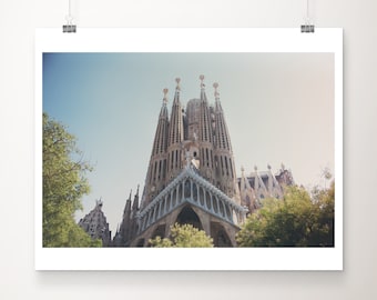 La Sagrada Familia print, Barcelona photograph, Spanish decor, Gaudi architecture print, travel photography, European decor, Basilica print