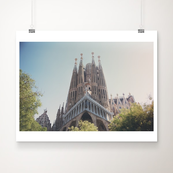 La Sagrada Familia print, Barcelona photograph, Spanish decor, Gaudi architecture print, travel photography, European decor, Basilica print