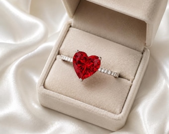 Anillo de rubí rojo en forma de corazón - Anillo de compromiso de plata de ley 925 - Regalo romántico para ella - Joyería de compromiso