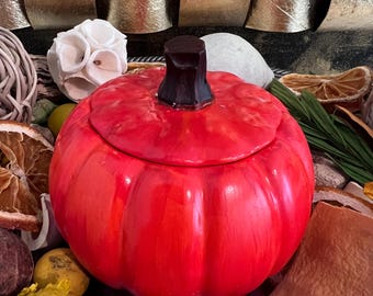 Ceramic Pumpkin Jar Candle: Hand-Poured Soy Wax, Pumpkin Spice Scent