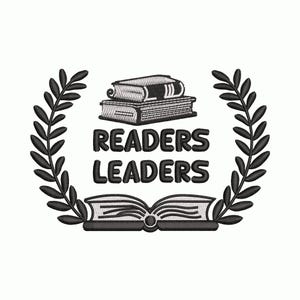 Op de afbeelding: Geborduurd ontwerp met een stapel boeken boven de woorden "READERS LEADERS" en een open boek eronder. De tekst en boeken zijn zwart, omlijst door een zwarte lauwerkrans op een witte achtergrond.