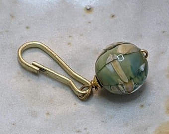 Garden Green Glass Zipper Pull: Artisan Purse Dangle