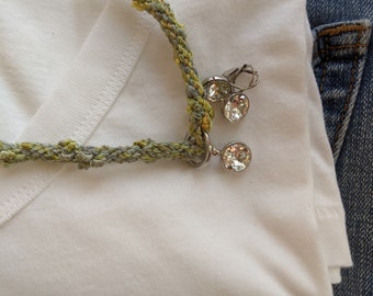 Swarovski Crystal Solitaire Necklace: Green Woven Thread, Rhodium Clasp