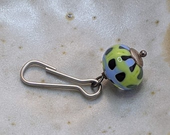 Ritssluiting van gevlamd glas: blauwgroene geruite hanger