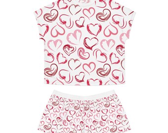 Conjunto de pijama para mujer con estampado de corazones rojos y rosas: camiseta de manga corta y pantalones cortos