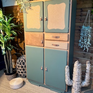 Buffet de Cuisine Mado Naturel - Vintage French Finds
