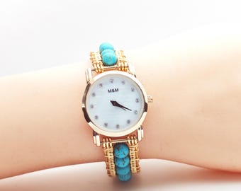 Handgemaakt armbandhorloge met turkoois kralen voor dames - goudkleurig draadgewikkeld horloge