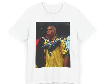 Ronaldo Nazario Brazil Football T-Shirt: Retro Soccer Jersey Tee