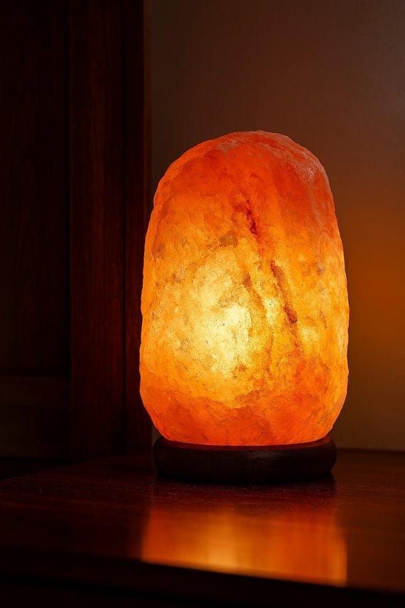 Clossy London Himalayan Salt Lamp: A Holistic Healing Rock Crystal for Therapeutic Wellness