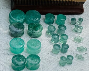 Natural Green Fluorite Double Flared Plugs Pair - Natural Stone Gauges - Organic Crystal Ear Tunnels - Nature-Inspired Body Jewelry