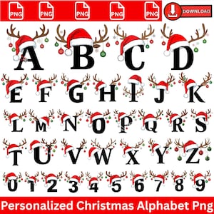 Puede incluir: Un conjunto de letras y números negros, cada uno adornado con un gorro de Papá Noel y cuernos de reno, decorado con adornos navideños. El texto "Personalized Christmas Alphabet Png" está en la parte inferior.