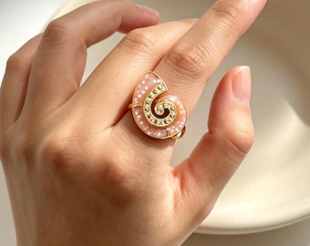 Rosa emaljring med nautilussnäcka, förgylld spiralring i rostfritt stål, smycken med strandmotiv som inte fläckar ner, present till henne