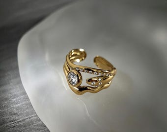 Chunky guld ekologisk vågig ring, flytande guld statement ring, hypoallergen, icke-mattningsfri vattentät ring, justerbar CZ-ring, present till henne