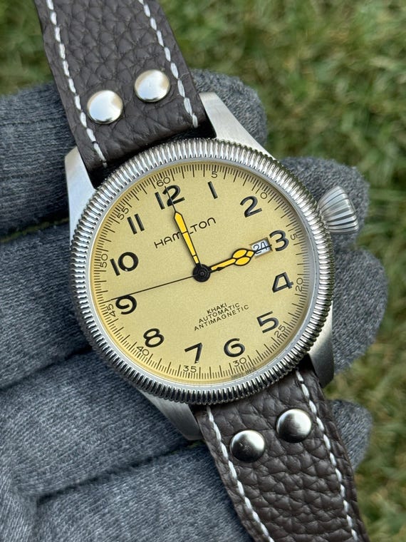 Vintage Hamilton Khaki Field Pioneer Automatic Mens Date Watch, reference H60455593