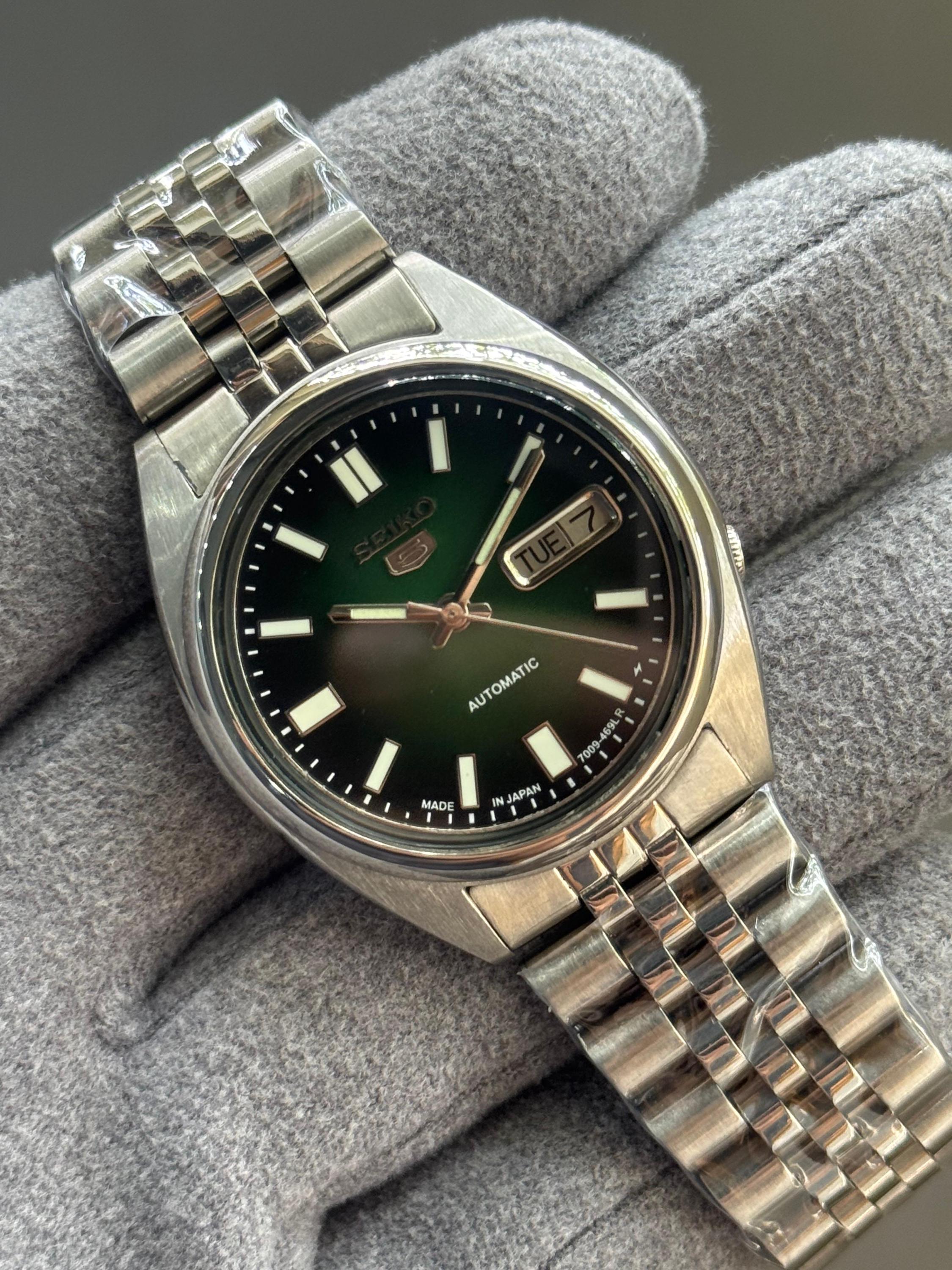 Seiko Silver Bracelet Watch with Green Dial Seiko Type II Watch 4623 Steel — Green Dial (1976) - Atelier  main image 3