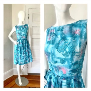 Vintage 1960s Blue Batik Tropical Floral Summer Dress size Small